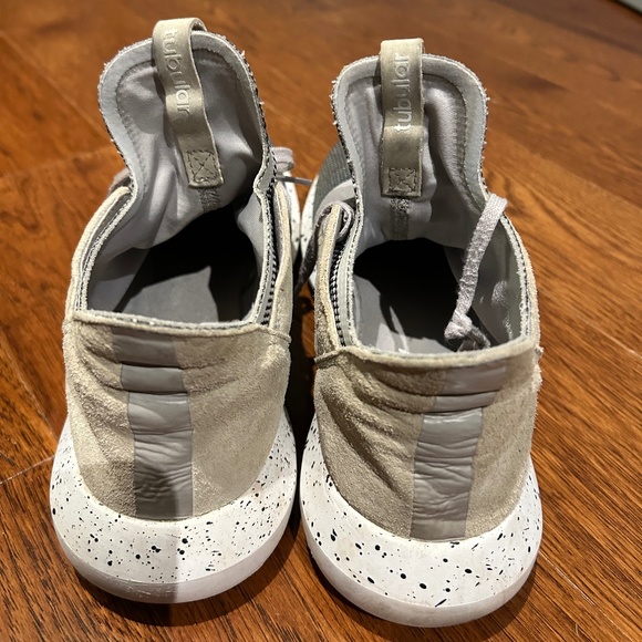 ADIDAS ORIGINALS Women's Tubular Defiant Sneakers in Grey￨Size US 8.5 - Picture 12 of 13